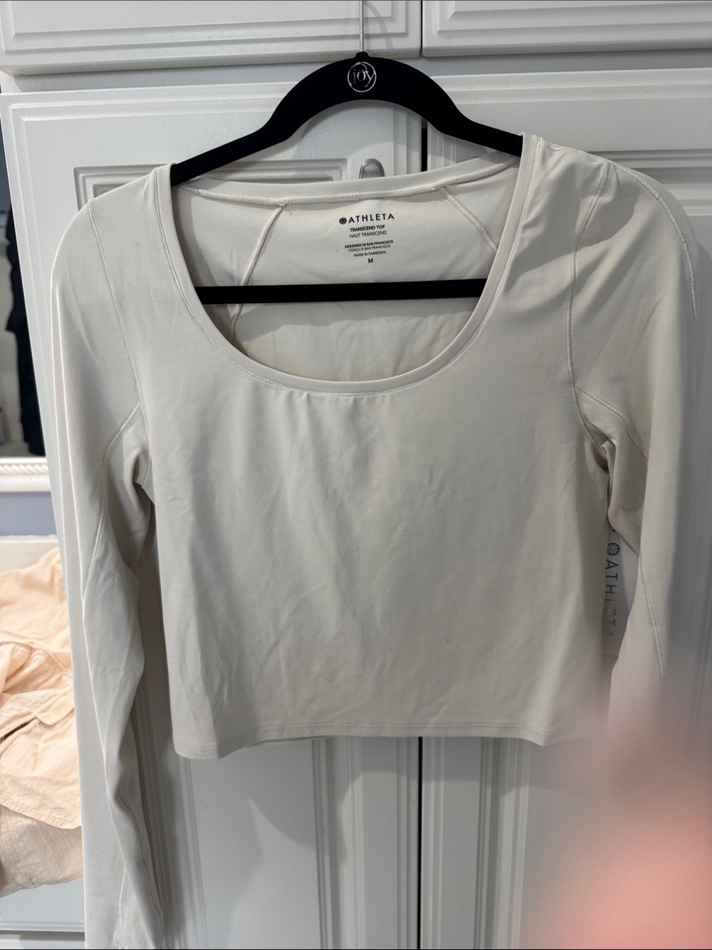 Athleta Scoop Neck Long Sleeve Top in Cream